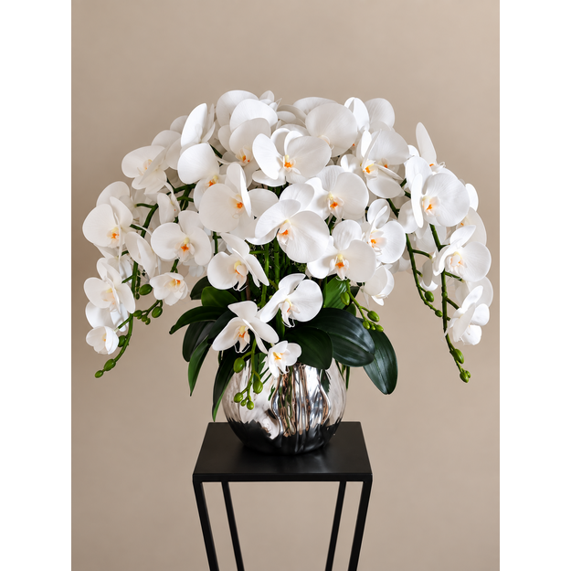 Prabangi dirbtinių 10 orchidėjų kompozicija sidabrinėje vazoje 
