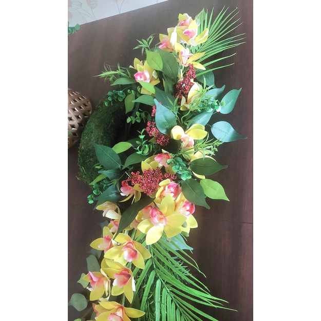 Prabangi dirbtinių orchidėjų kapų kompozicija