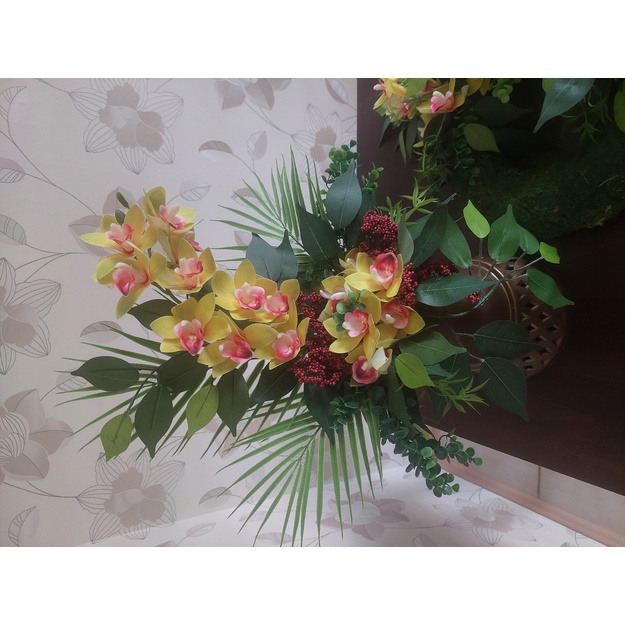 Prabangi dirbtinių orchidėjų kapų kompozicija